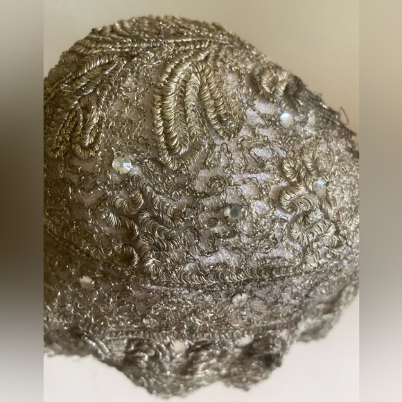 Antique 1920s Flapper Girl Evening Cloche Hat - Picture 9 of 16